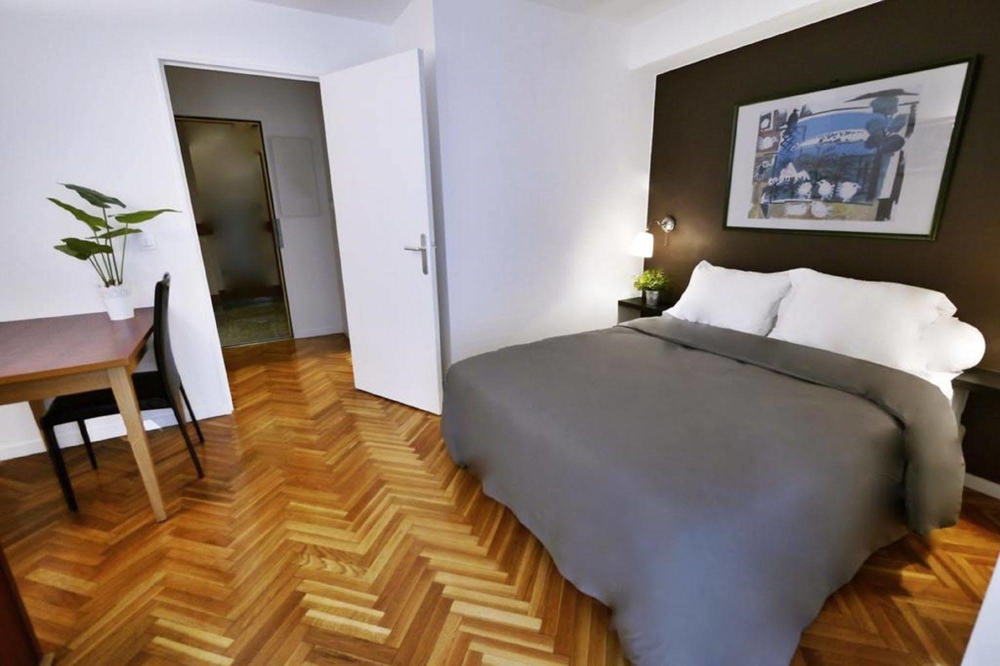 Tempolodge La Defense Courbevoie Esterno foto